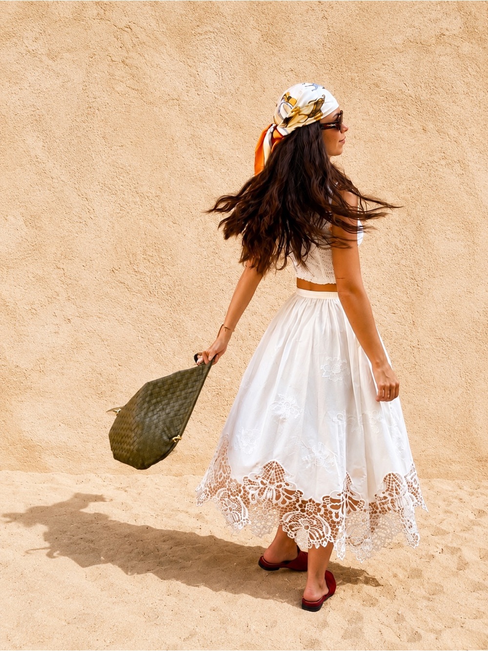 VIRAL NEW ZARA EMBROIDERED MIDI LUXURY SUMMER/VACATION SKIRT XS
🚨NO DISCOUNT - Picture 13 of 15